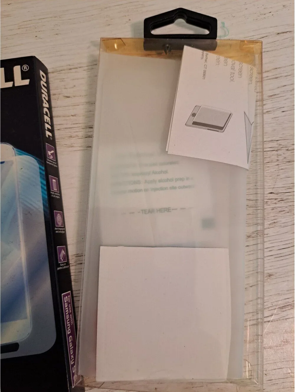 Premium Tempered Glass Screen Protector from Duracell